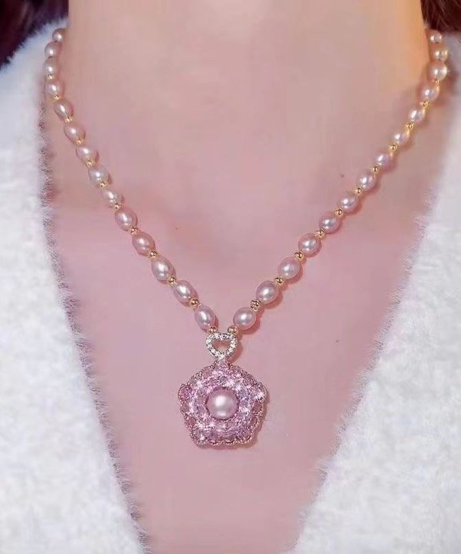 Collier avec pendentif en perles de zircon violet clair et cuivre doré YA037