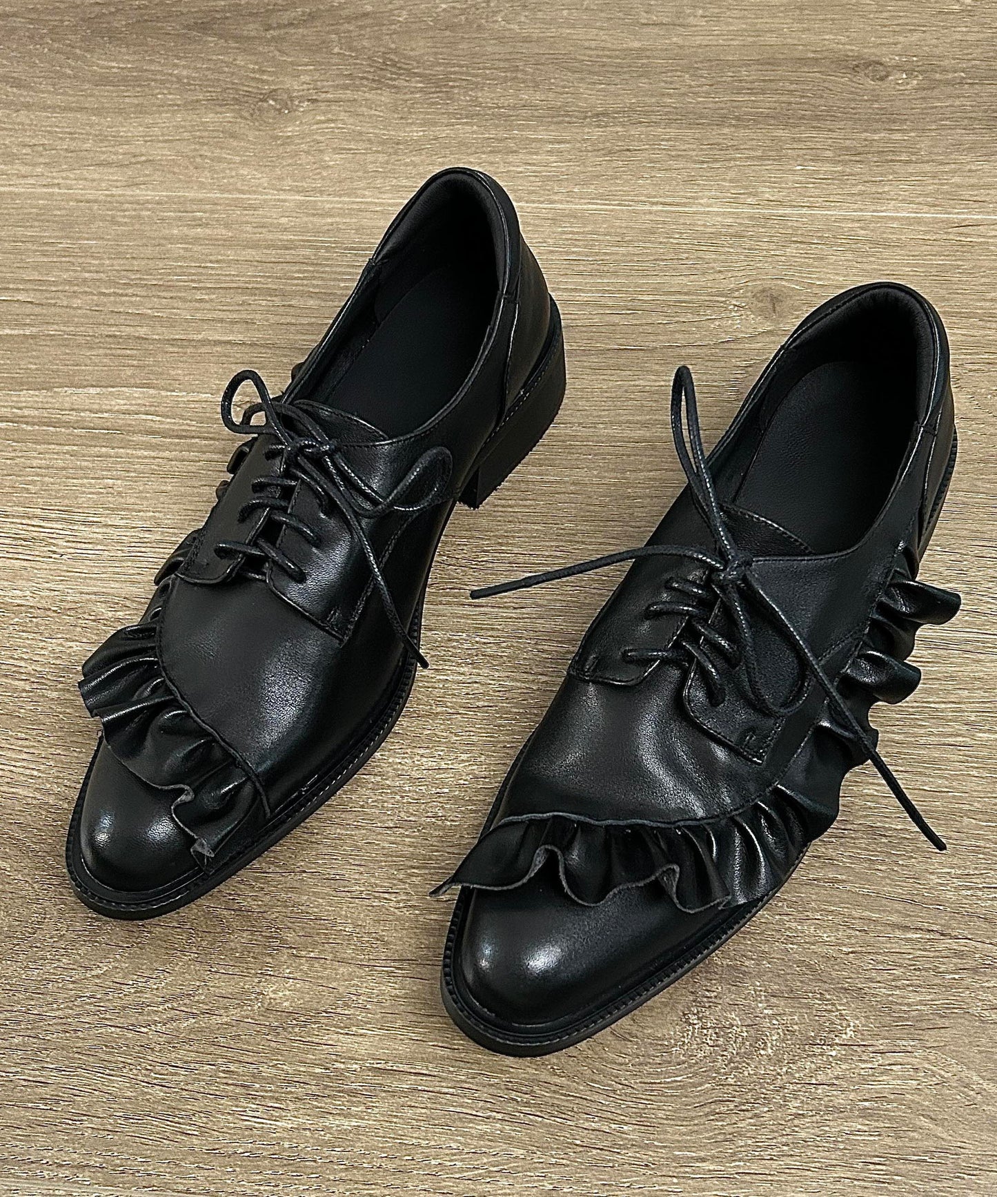 Original Design Black Ruffled Lace Up Splicing Flat Feet Shoes YC022