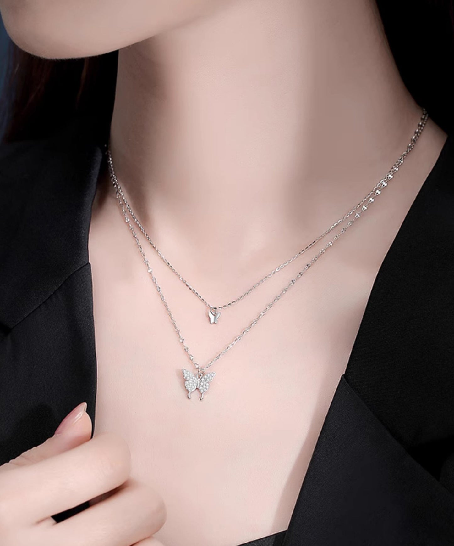 Collier pendentif papillon double couche en argent sterling et soie au design original ET015