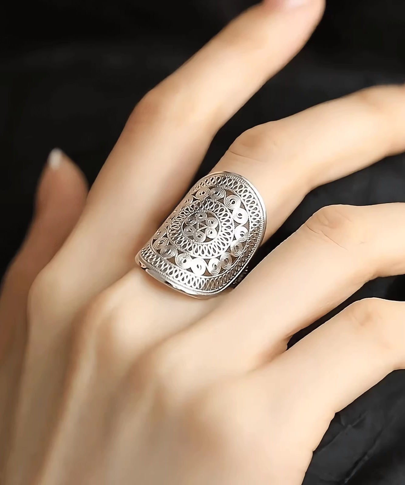 Übergroße ausgehöhlte Ringe aus Sterlingsilber aus Seide TX019