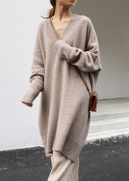 Übergröße Khaki V-Ausschnitt Oversize Strickpullover Kleid Frühling TF003
