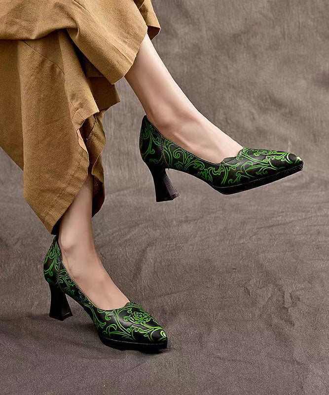 Retro Cowhide Leather Pointed Toe Embossed High Heels CZ1004