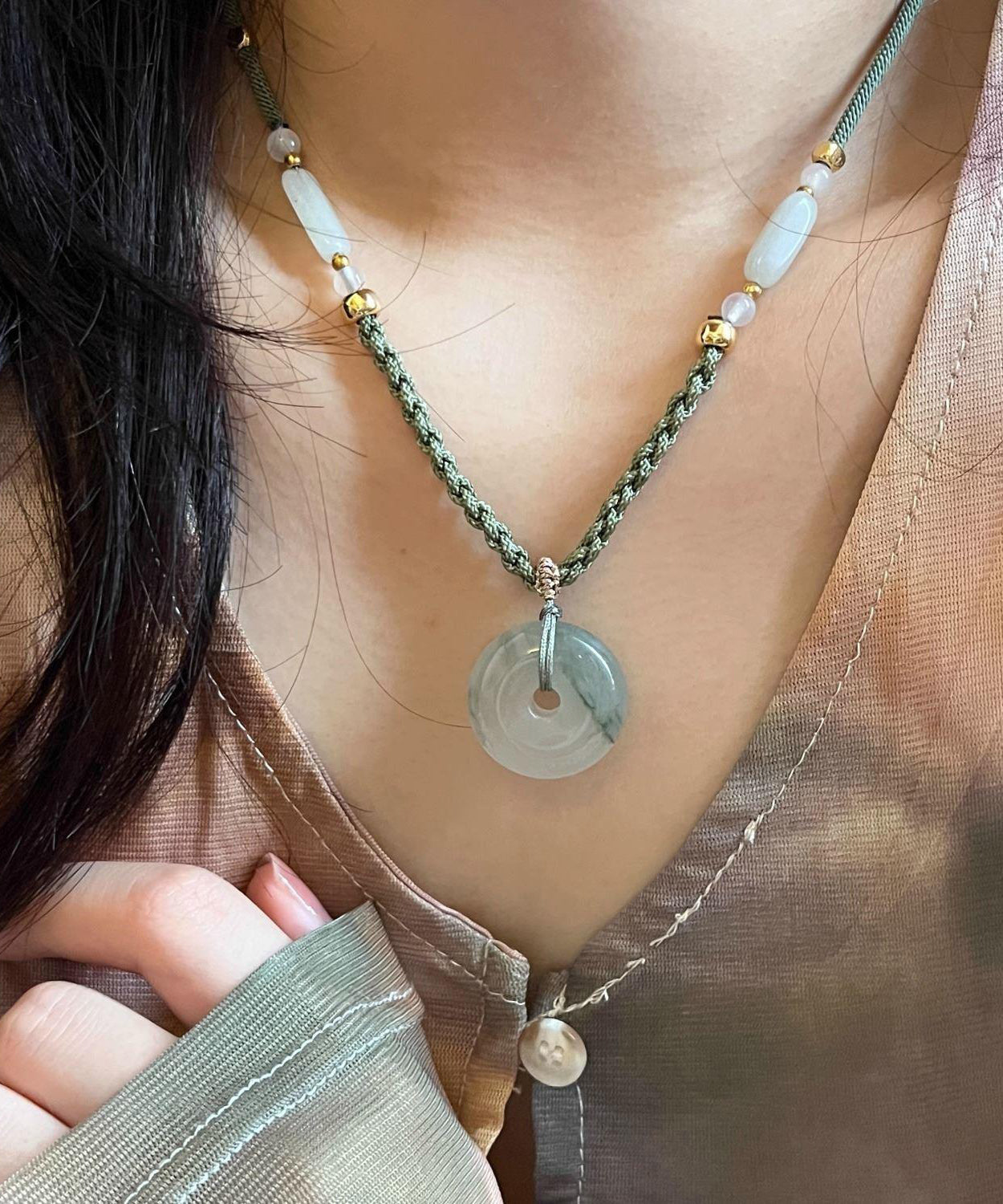 Collier pendentif rétro en jade vert tissé, boucle Ping An, TX039