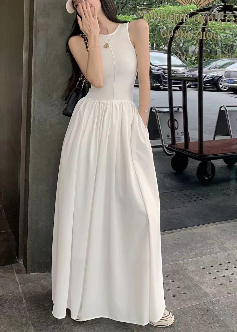 Weißes, extra großes Kleid mit Seidensaum, ärmellos, lang, Baumwolle