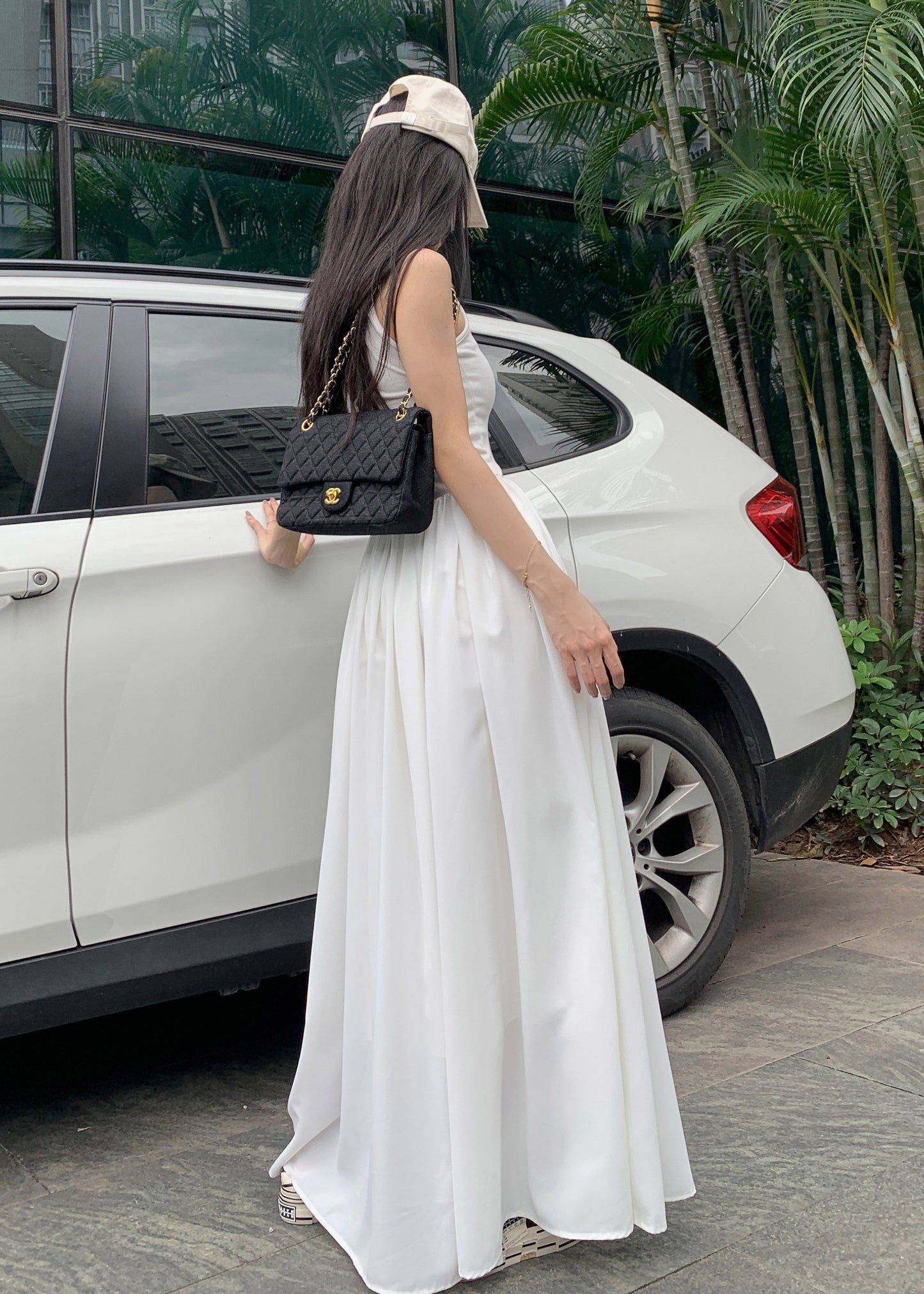 Ärmelloses Urlaubskleid aus Baumwolle mit Patchwork-Muster in Weiß TZ006