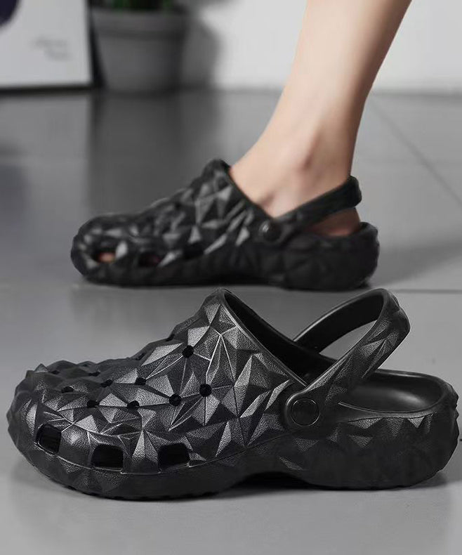 Einfache, ausgespleißte Sandalen mit Schnallenriemen und ausgehöhlter schwarzer Pantolette AG1016