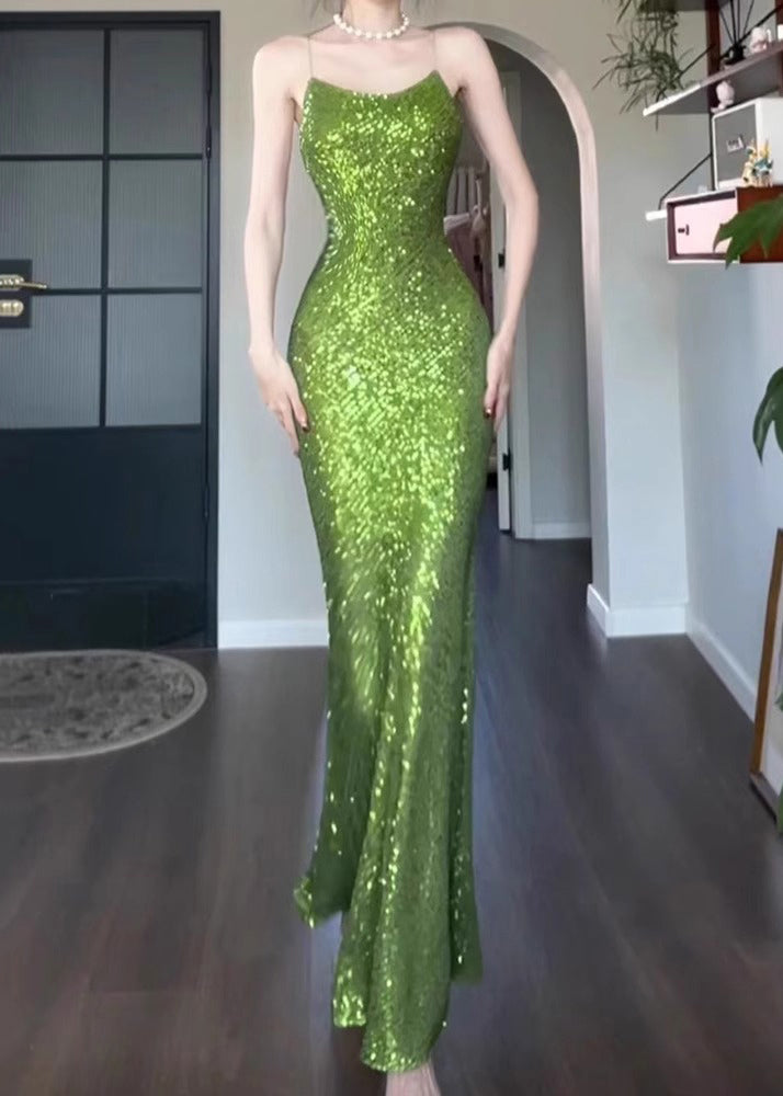 Spaghetti-Trägerkleid mit Pailletten in Grün