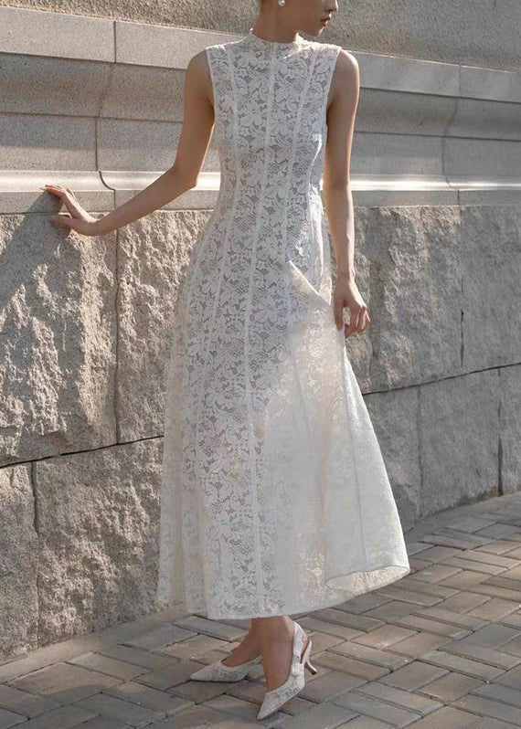 Kleid mit hoher Taille und Spitze, lang, weiß, ärmellos, schmal, einfarbig