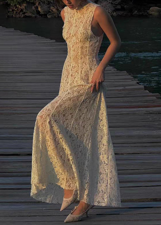 Kleid mit hoher Taille und Spitze, lang, weiß, ärmellos, schmal, einfarbig