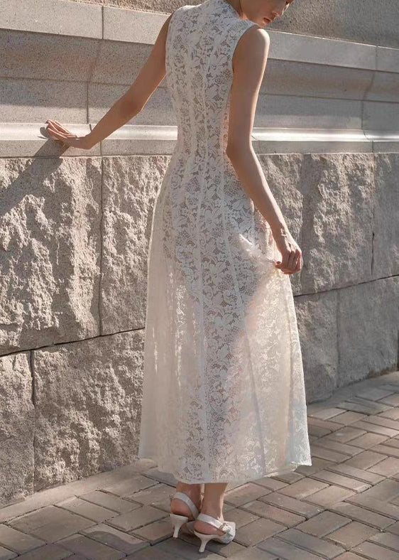 Kleid mit hoher Taille und Spitze, lang, weiß, ärmellos, schmal, einfarbig