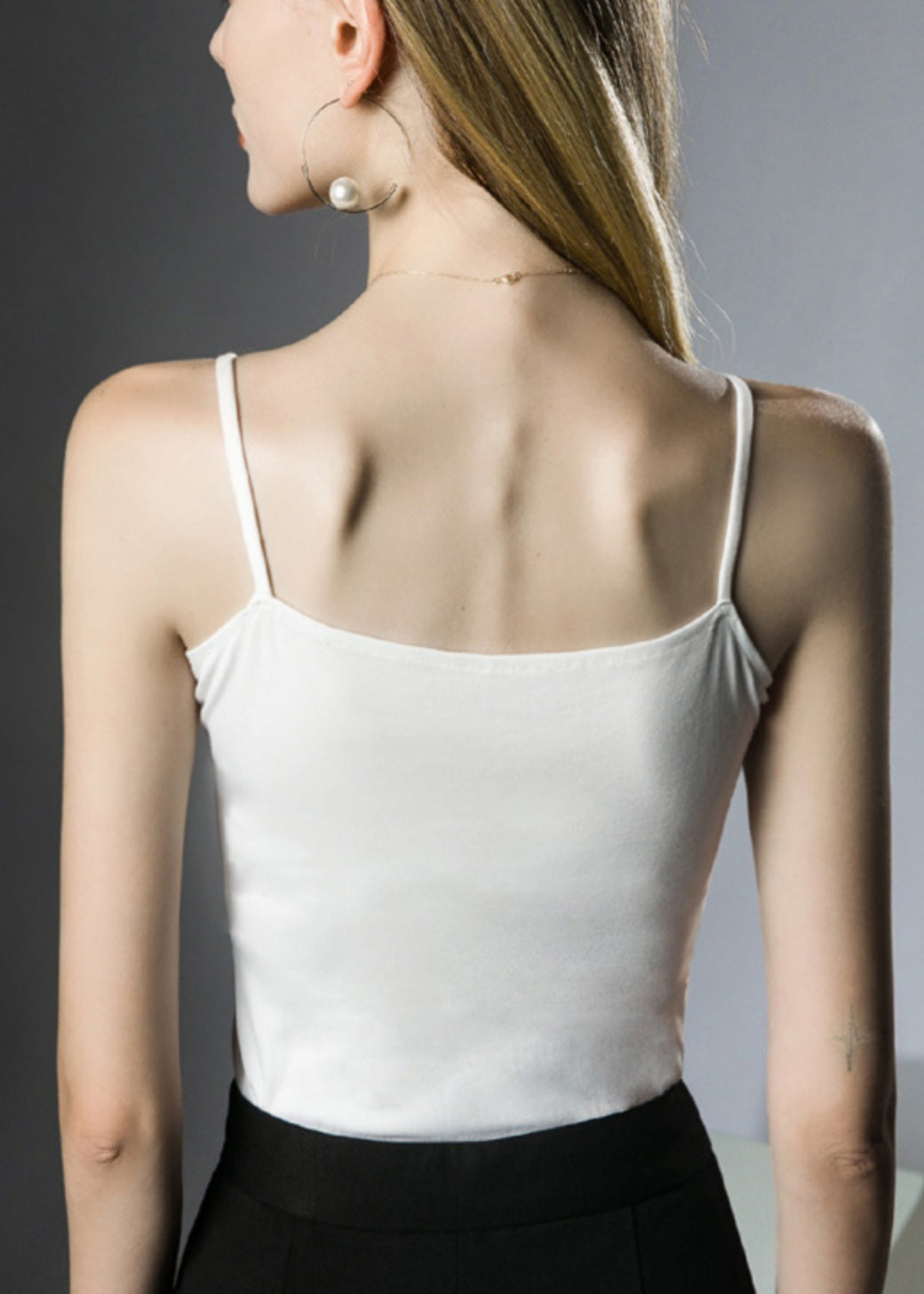 Débardeur slim fit blanc uni patchwork en coton à bretelles spaghetti sans manches KK014