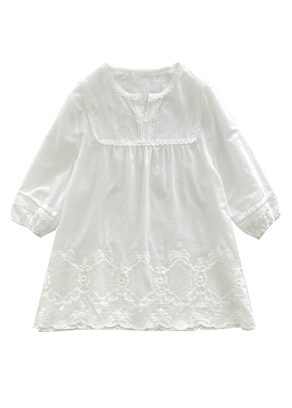 Chemise ajourée en patchwork de dentelle à col rond style abricot à manches mi-longues BV016