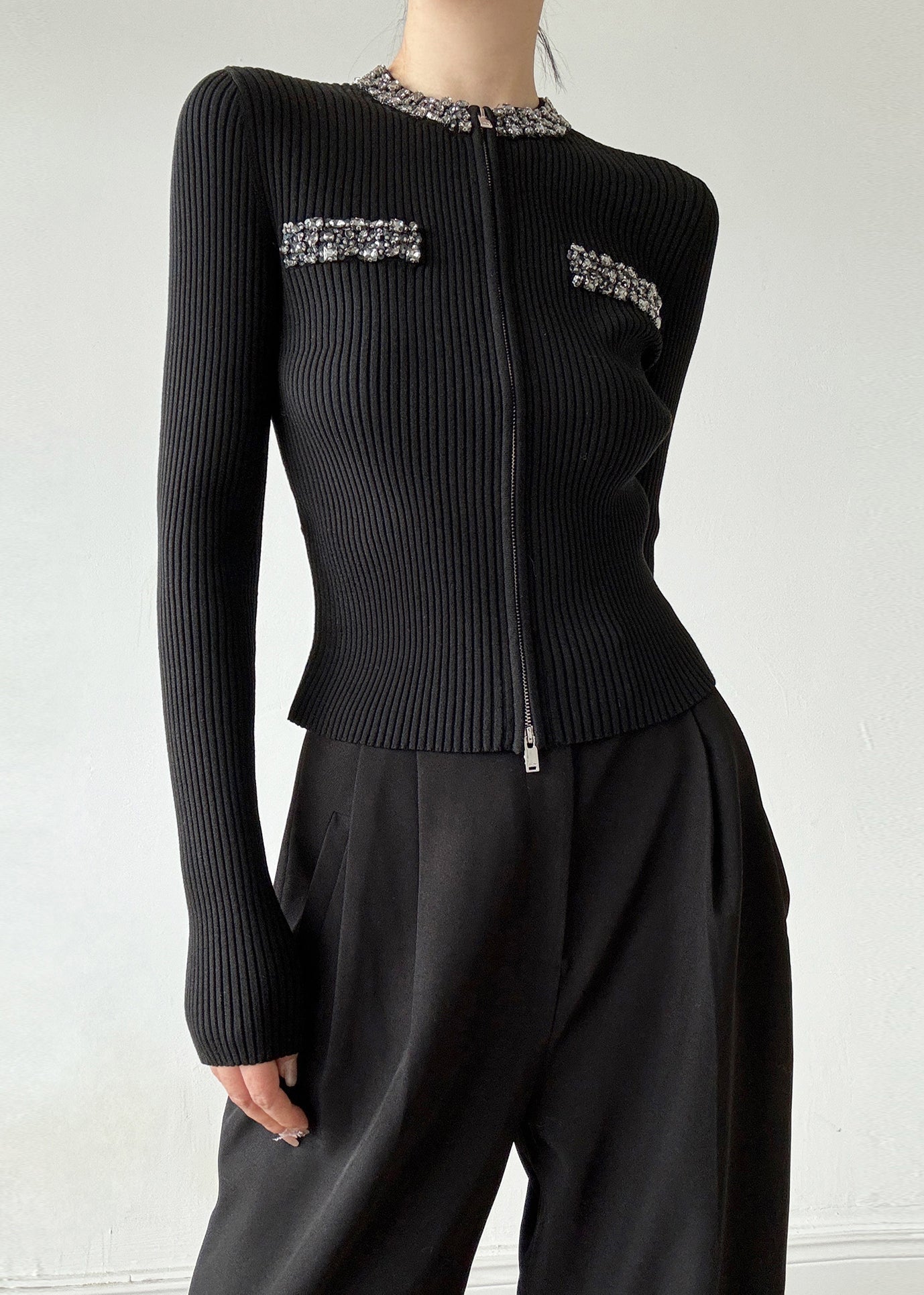 Cardigans élégants en laine noire à col rond et fermeture éclair en zircon, printemps TY003