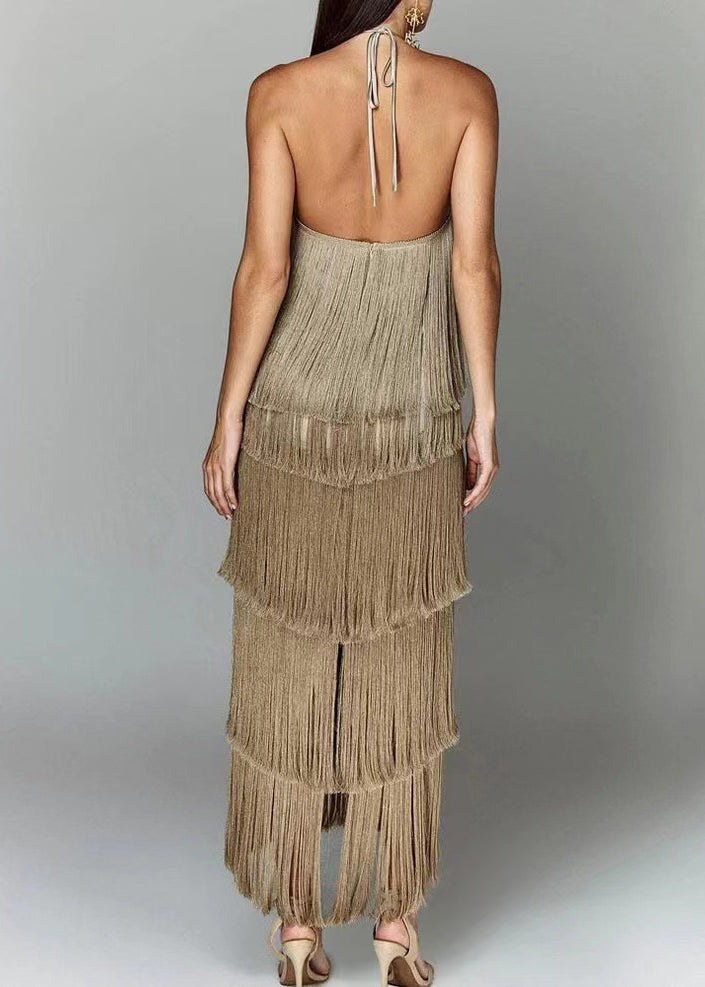Robe d'été en soie marron élégante dos nu à pompons