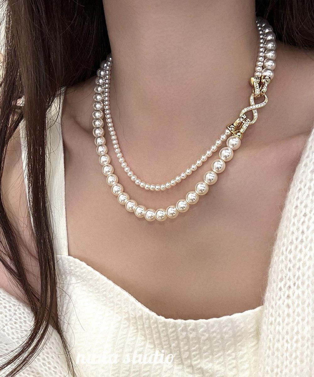 Collier élégant en alliage de métal blanc à double couche de perles ET011
