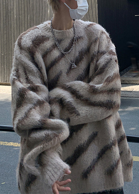 Pull d'hiver confortable en tricot rayé marron pour homme RC027