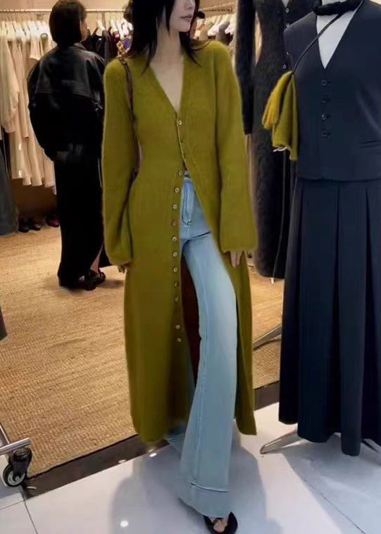 Cardigan long en tricot à boutons et col en V vert unique pour l'automne RS034