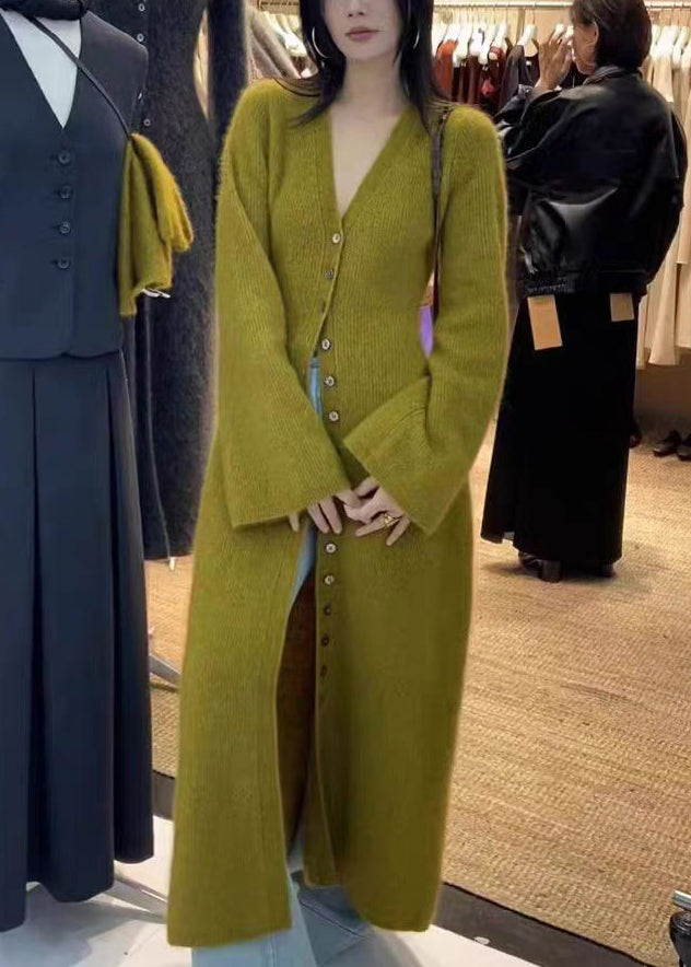 Cardigan long en tricot à boutons et col en V vert unique pour l'automne RS034