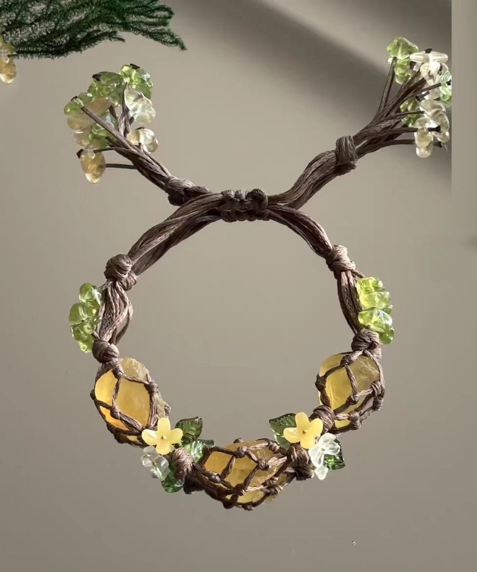 Bracelet à breloques vintage fait main en cristal jaune avec pompon floral QD014
