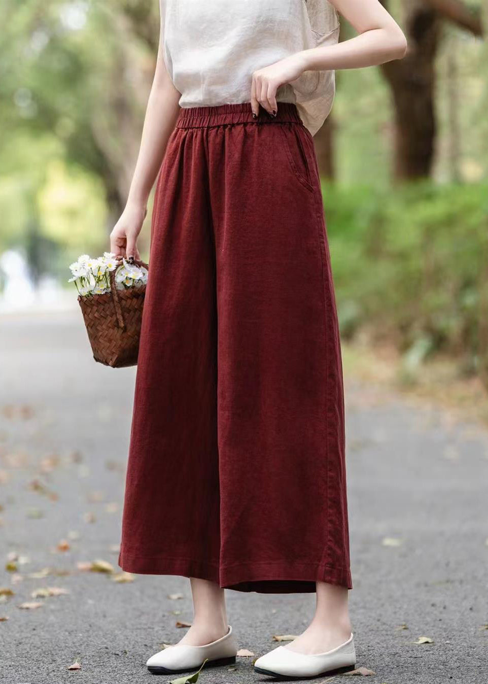 Pantalon d'été taille élastique en lin court vin rouge uni