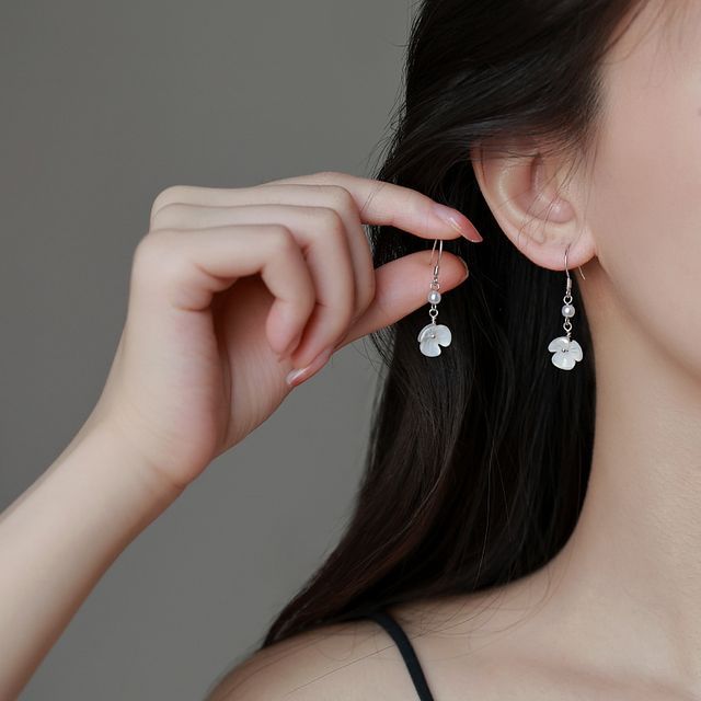 Dangle Acrylic Faux Pearl Earring Floral Alloy