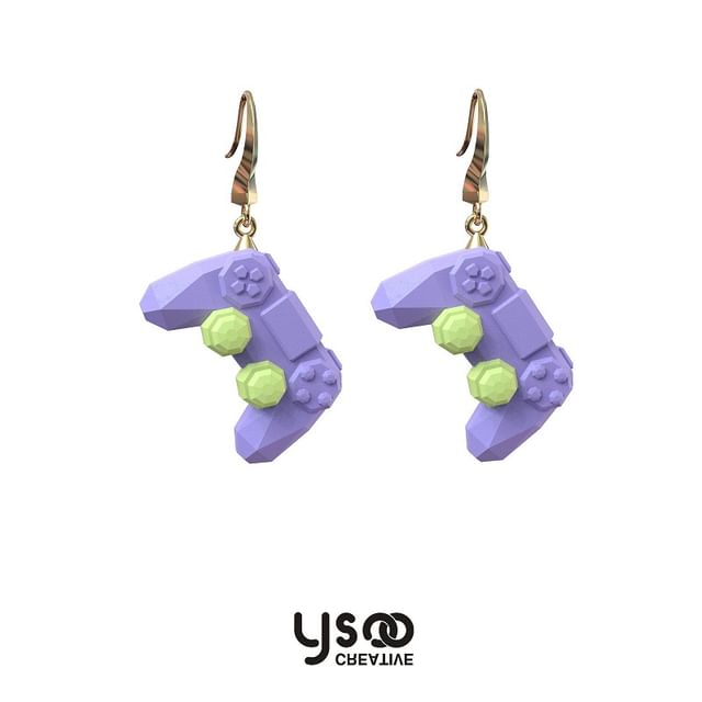 Drop Asymmetrical Cuff Clip-On Gamepad / Ear Earring Lettering