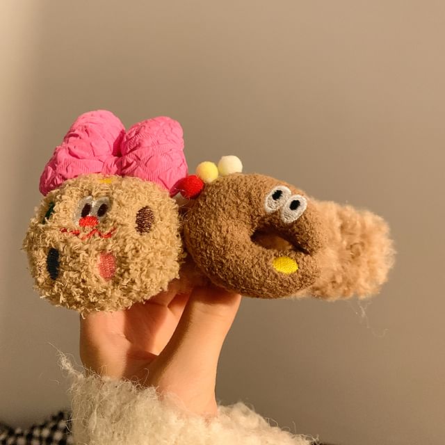 (Various Face Cookie Headband Designs) Wash Yarn