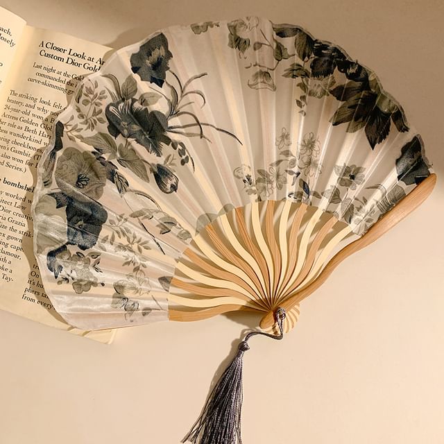 (Various Fan Print Hand Designs) Foldable Bamboo
