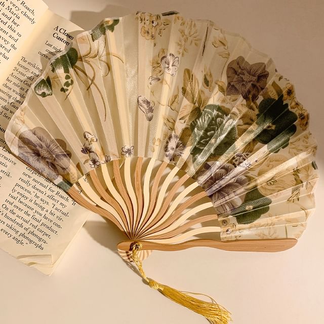 (Various Fan Print Hand Designs) Foldable Bamboo