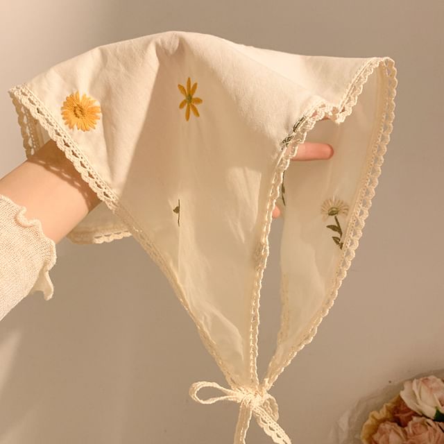 Embroidered Scrunchie Bandana (Various / Designs) Floral