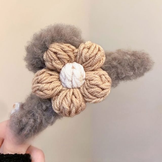 Claw Yarn Hair Chenille Clip Floral