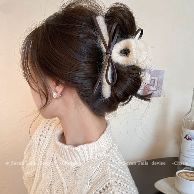 Leather Faux Bow Claw Hair