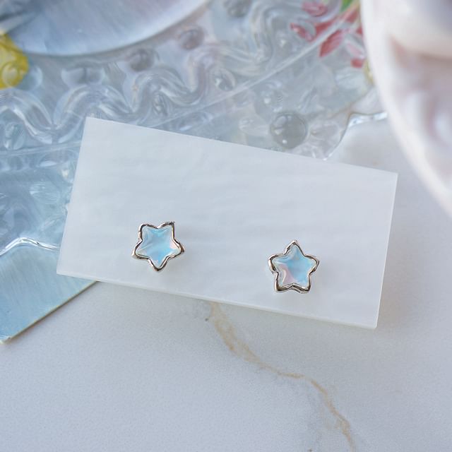 Ear Stud Star