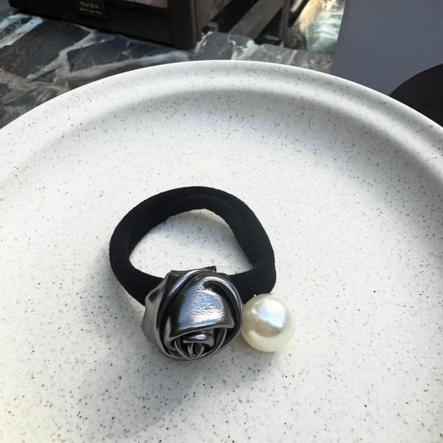 Faux Hair Tie Pearl Flower