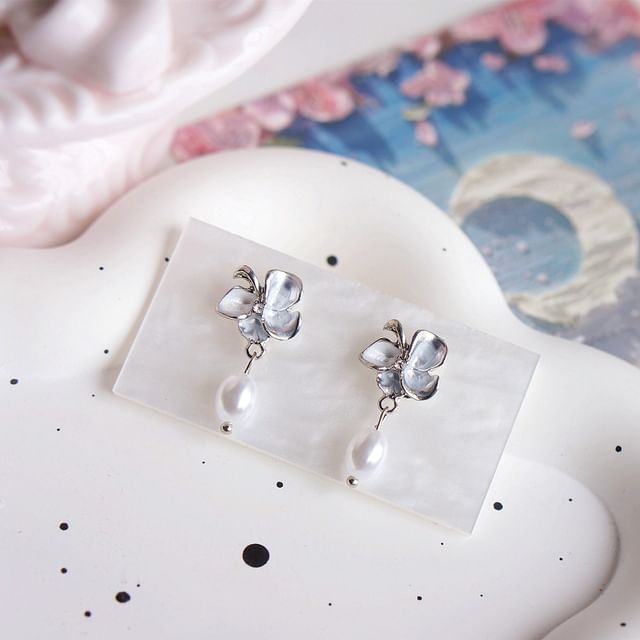 / Earring Pearl Butterfly Clip-On Faux Drop