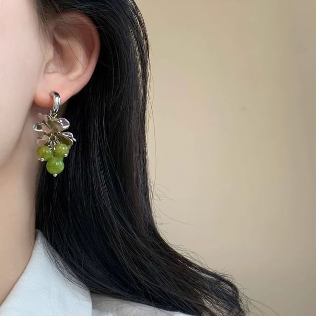 Earring Dangle Grape