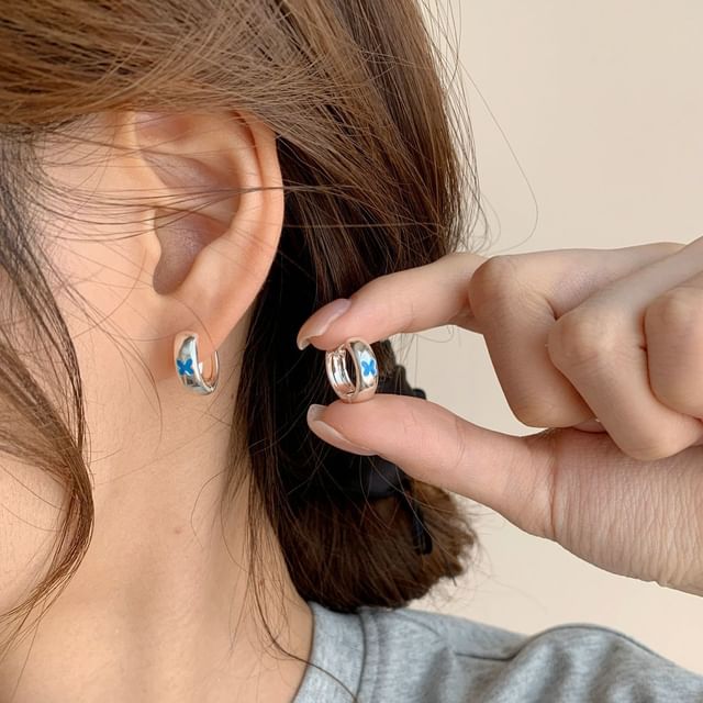 / Earring Clip-On Hoop Butterfly