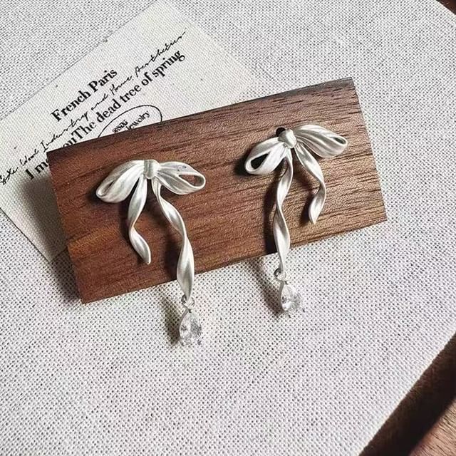 / Bow Drop Rhinestone Clip-On Earring