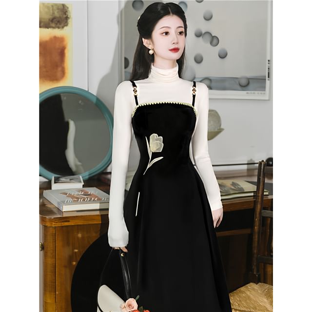 Set: Long-Sleeve Mock Neck Top + Spaghetti Strap Maxi A-Line Dress