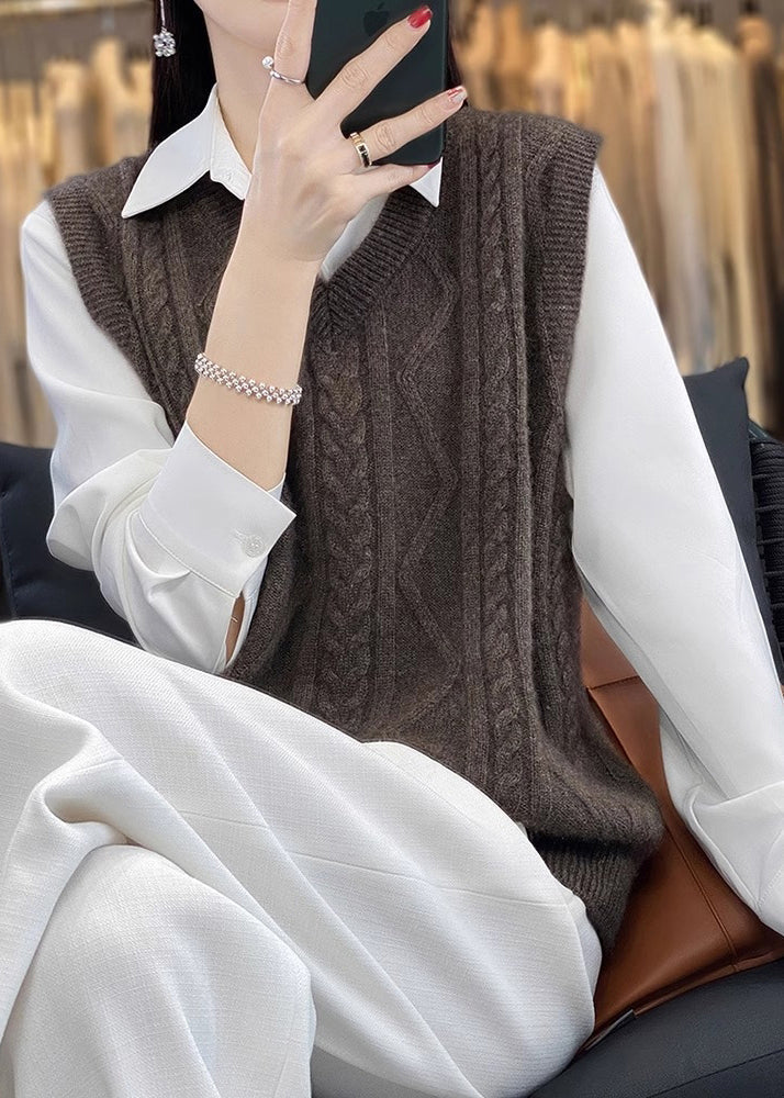 Lässige Kamel-V-Ausschnitt-Weste aus dickem Zopfmuster aus Wolle, Herbst QP042