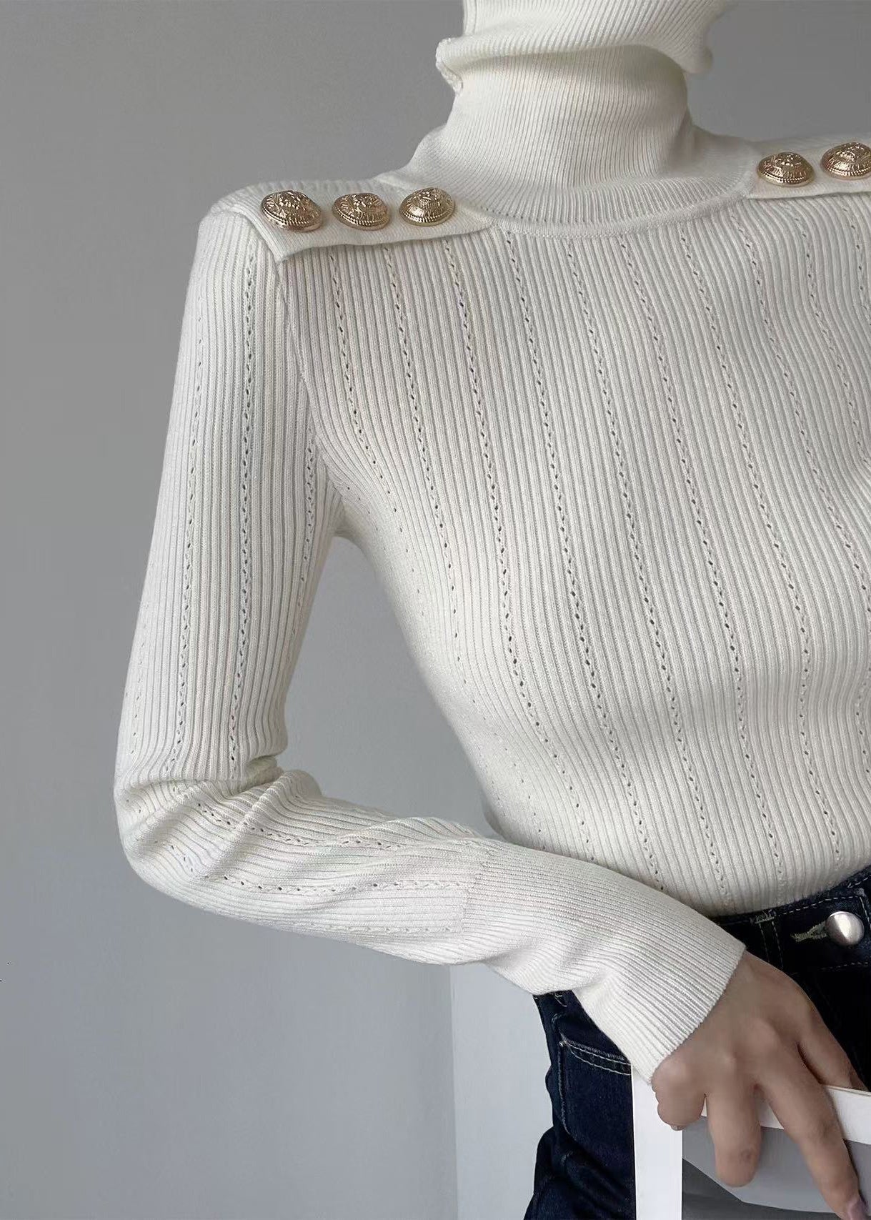 Pull élégant en laine noire à col montant et patchwork, idéal pour l'hiver (RV023)