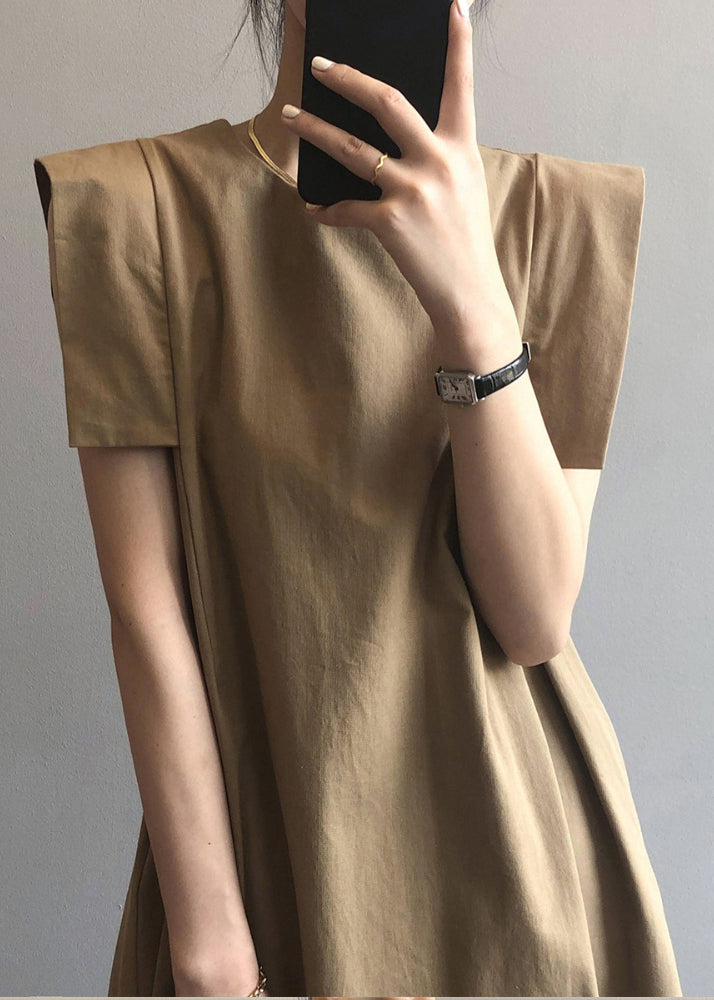 Elegantes ärmelloses Kleid aus Baumwolle in Khaki mit Rundhalsausschnitt