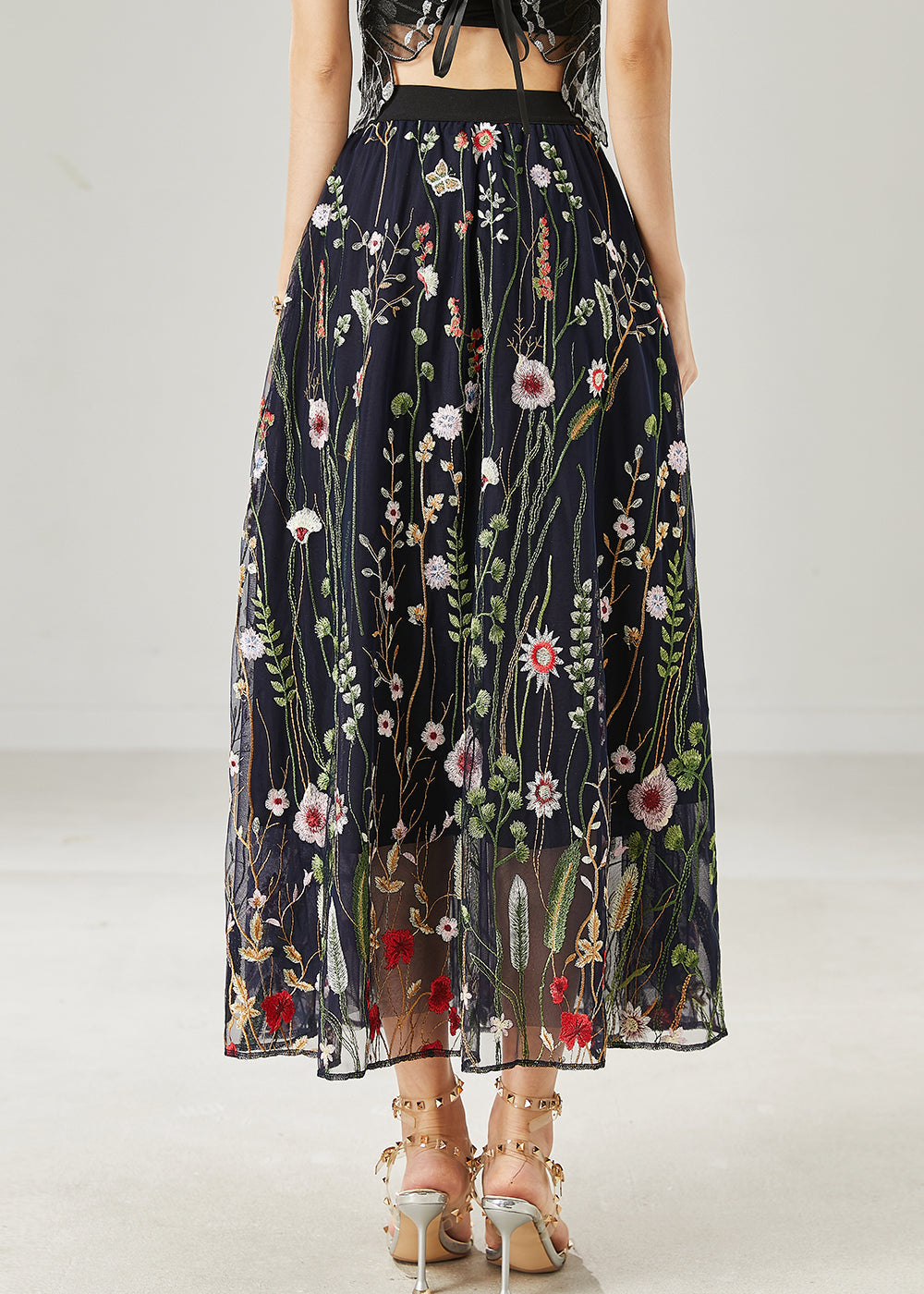 Jupes en tulle brodées noires faites à la main pour l'été AZ1026