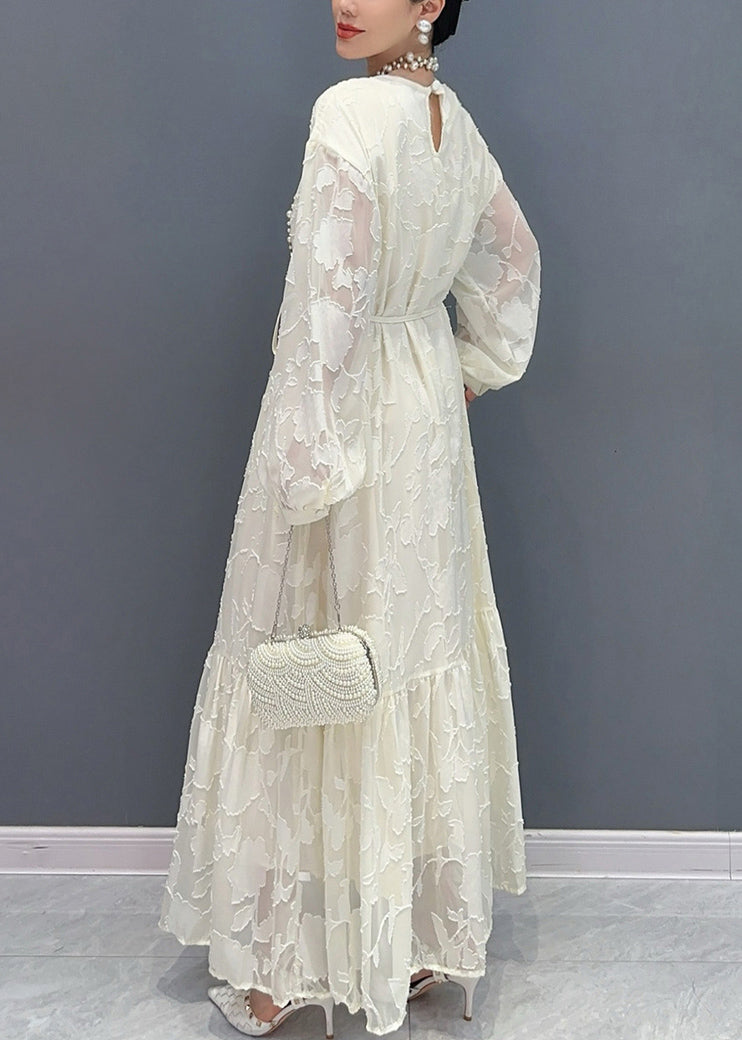 Lockere weiße Maxikleider mit Rundhalsausschnitt und Bindegürtel in der Taille, Herbst AR1036