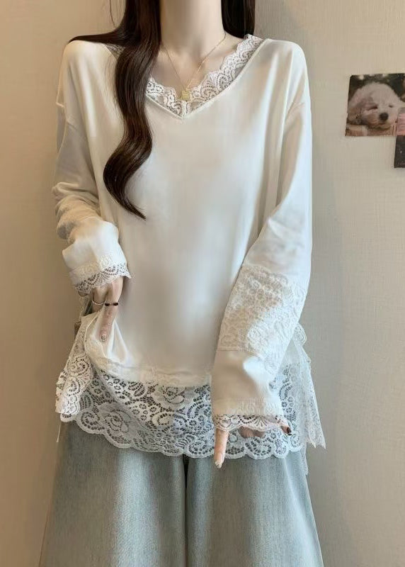 Französisches graues T-Shirt aus Baumwolle mit V-Ausschnitt und Spitze im Patchwork-Stil, Frühling, TW011
