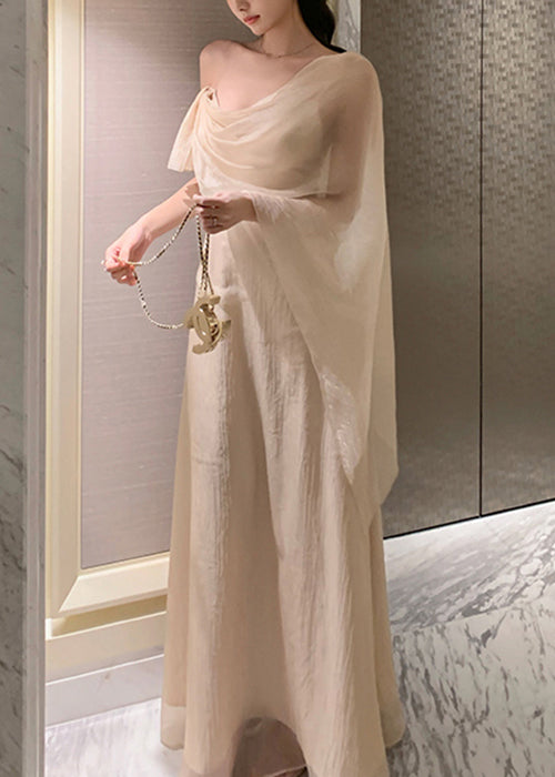 Robe longue d'été asymétrique en soie unie abricot élégante