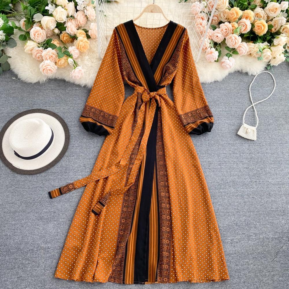 Robe vintage marron à col en V et manches longues bouffantes imprimées à la taille AR1003