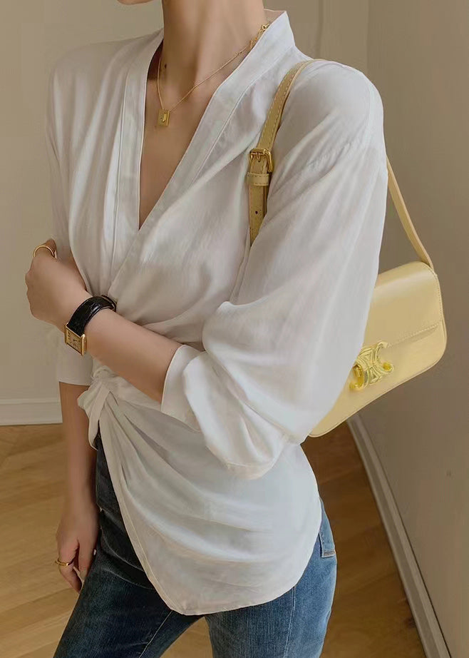 Schickes weißes V-Ausschnitt asymmetrisches Patchwork Baumwollhemd Tops Langarm EE015