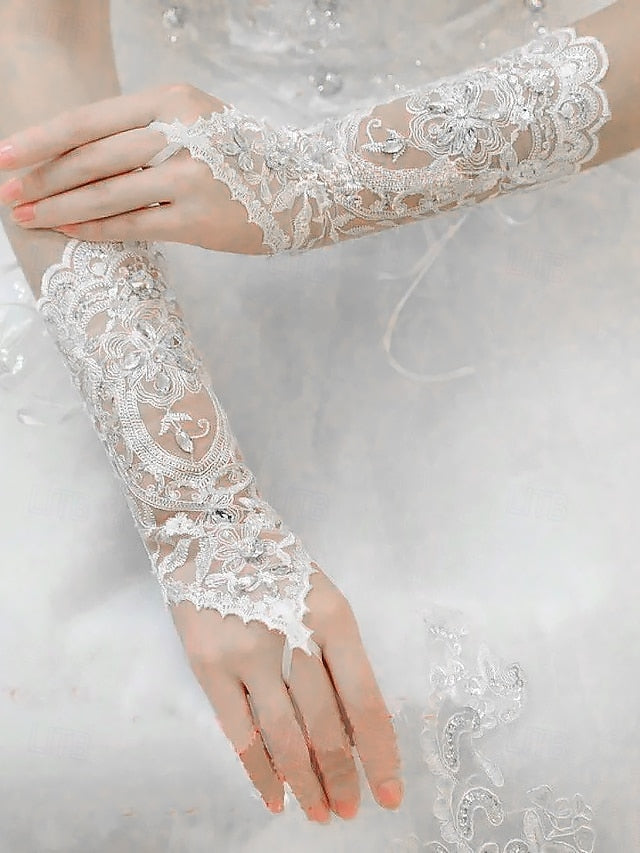 Elegant with Accessories Wedding – Bridal Pearls Lace Gloves