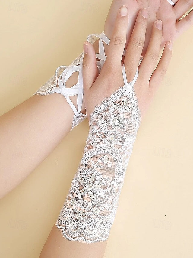 Elegant with Accessories Wedding – Bridal Pearls Lace Gloves
